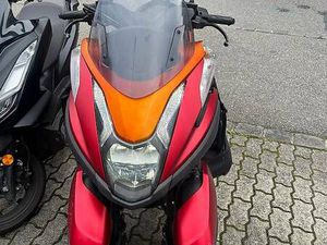 SCOOTEUR YAMAHA TRICITY 125