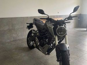 HONDA CB125R - APENAS 5.400KM - ESTADO IRREPREENSÍVEL PALMEIRA