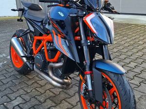 KTM 1290 SUPER DUKE R, TECHPACK, GARANTIE 05/2027