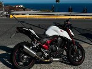 HONDA HORNET 750 2023