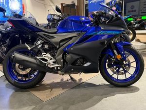 YAMAHA R125