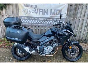 ② SUZUKI VSTROM 650 BJ 2021 ZEER GOEDE STAAT + OPTIES