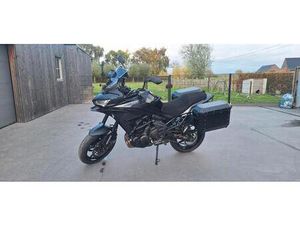 ② KAWASAKI VERSYS 650