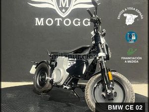BMW - CE 02