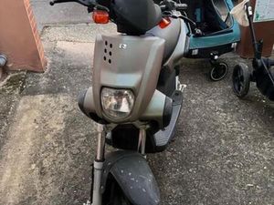 YAMAHA SLIDER/MBK STUNT AUTOSA09 EZ 2001 SELTENE FARBE GUTE BASIS