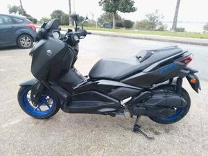 YAMAHA - X-MAX 125
