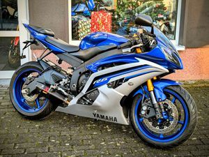 YAMAHA YZF R6 RJ15 1. HAND + AKRA