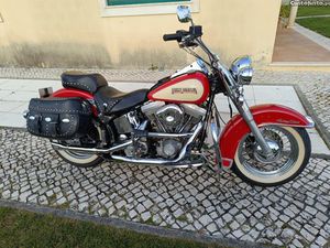 HARLEY DAVIDSON HERITAGE SOFTAIL CLASSIC