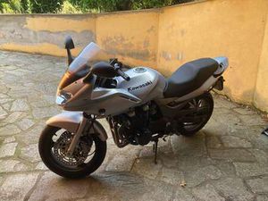 KAWASAKI ZR - 7 S ARGENTO