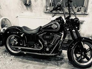 HARLEY DAVIDSON