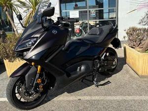 YAMAHA TMAX 560