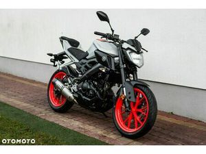 YAMAHA MT