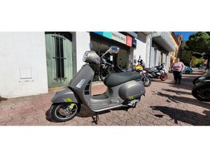 VESPA GTS 300 SUPER TECH GRIS OTTIM MAT