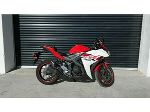 2015 YAMAHA YZF R3