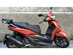VENDO PIAGGIO BEVERLY 300 S ABS-ASR (2021 - 25) USATA A GENOVA (CODICE 9915457) - MOTO.IT