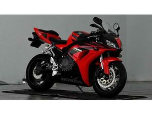 2006 HONDA CBR1000RR FIREBLADE 1000 SUPER SPORTS PETROL MANUAL (178 PS) SUPER SPORTS PETROL MANUAL