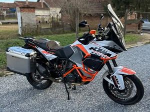 KTM 1290 SUPER ADVENTURE