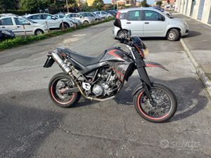 YAMAHA XT660