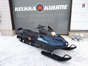 FOX 440F, LEGENDA! AJ.VAIN 3770KM. RAHOITUS ILMAN KÄSIRAHAA, KK-ERÄ ALK. 85,00/KK JA KELKAN SAA HETI