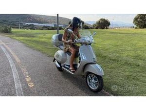 PIAGGIO VESPA 300 GTS - 2025