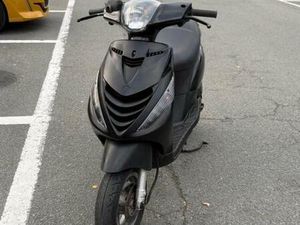 ② PIAGGIO ZIP CLASSE A ANNÉE DE CONSTRUCTION 2022