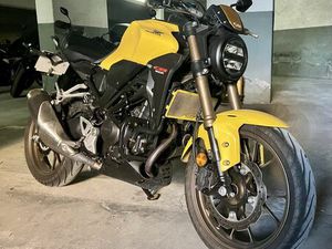 HONDA CB 300R 2023 - MUITOS EXTRAS ALMADA, COVA DA PIEDADE, PRAGAL E CACILHAS
