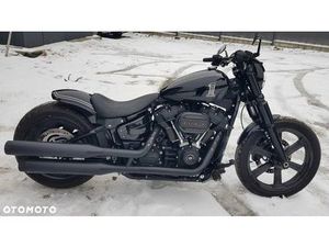 HARLEY-DAVIDSON SOFTAIL STREET BOB