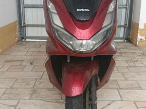 HONDA PCX 125 CC ÉVORA (SÃO MAMEDE, SÉ, SÃO PEDRO E SANTO ANTÃO)