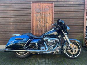 HARLEY-DAVIDSON FLHX ANV STREET GLIDE ANNIVERSARY 124CUI REZERVACE
