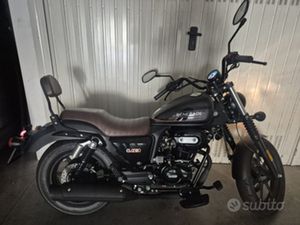 NUOVA MOTO RENEGADE SPORT 125 CC, ANCORA IN