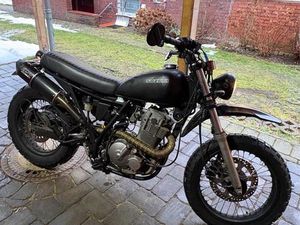 SUZUKI DR 650 CUSTOM - TÜV BIS 03/2027