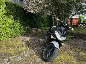 VERKAUFE/ TAUSCHE PEUGEOT SPEEDFIGHT 2