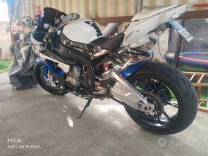 BMW S1000RR