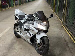 HONDA CBR 1000 RR