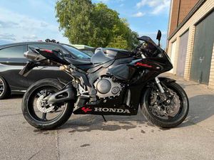 HONDA CBR 1000RR FIREBLADE SC57 B *TAUSCH*