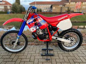 HONDA CR 250 1988. 500 125