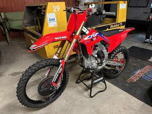 HONDA CRF 450 2021 - 60H, SCHMIEDEKOLBEN, FAHRWERK, BUD