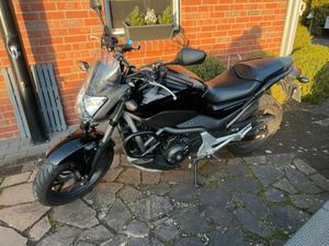 HONDA NC 700 SA - 27.411 KM, BJ. 2014, TOP ZUSTAND