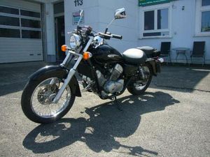 HONDA SHADOW VT 125C MOTORRAD EZ BJ. 2000 UNFALLFREI 16,744 KM