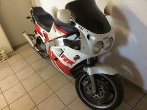YAMAHA FZR 1000 GENESIS