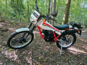 HONDA TLR 200 TRAIL