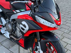 APRILIA TUONO 660