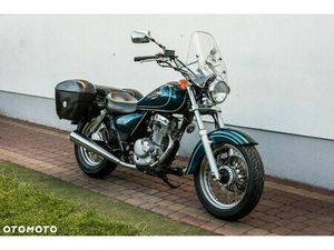 SUZUKI MARAUDER