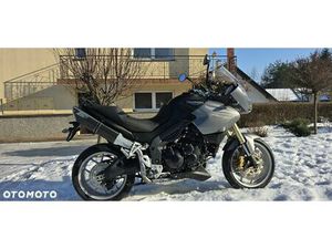 TRIUMPH TIGER