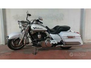 HARLEY-DAVIDSON ROAD KING C.V.O. - 2009