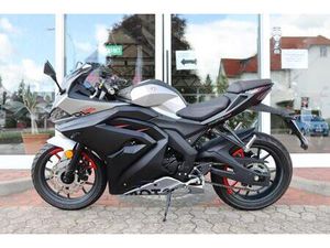 MOTOBI DL 125 STRADA ABS SUPERSPORT WERKSGARANTIE 637 KM 1 HAND