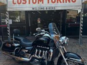 TRIUMPH ROCKET III TOURING