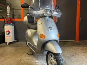 VESPA ET 125 4TAKT ET4 1998125CC MOTORSCOOTER — SCOOTERS | PIAGGIO — MARKTPLAATS