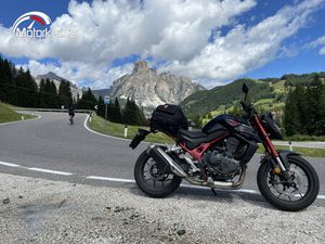 HONDA CB750 HORNET, QUICKSHIFTER, PO SEZÓNNÍM SERVISU