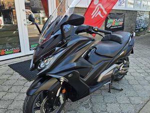 KYMCO AK 550I ABS, ČR, VYŠŠÍ PLEXI, VÝHŘÍVANÉ RUKOJETI, LED OSVĚTLENÍ